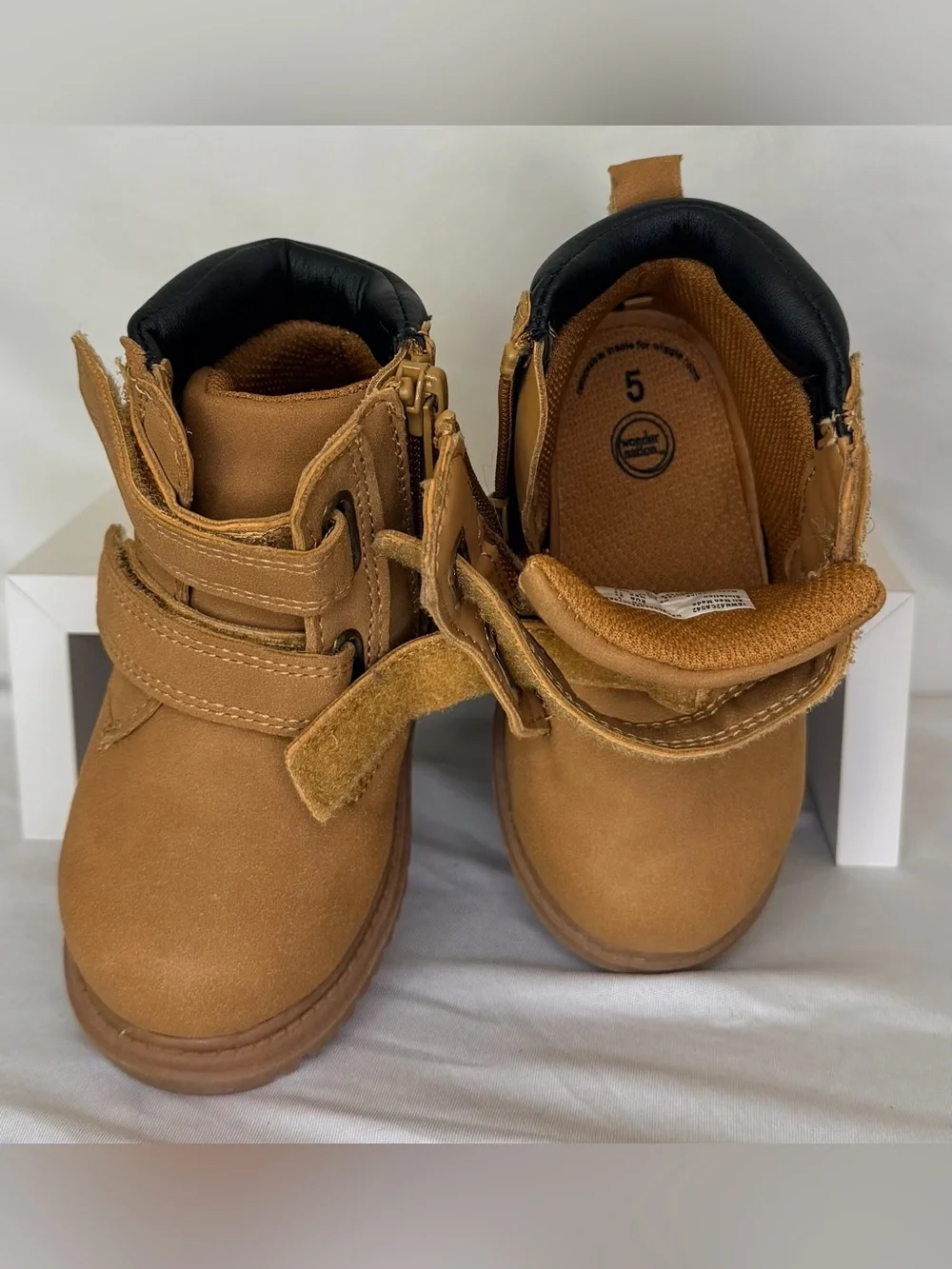 wonder nation Toddler Brown Hook-and-Loop Ankle Boots